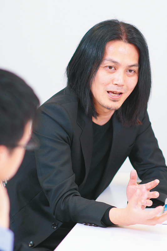 伏谷氏
