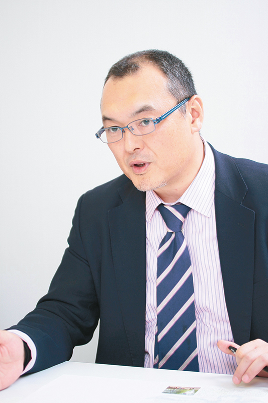 戸堀氏