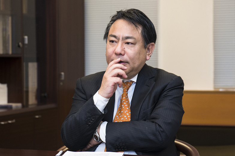 砂川氏