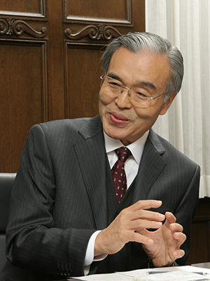 梶山皓氏