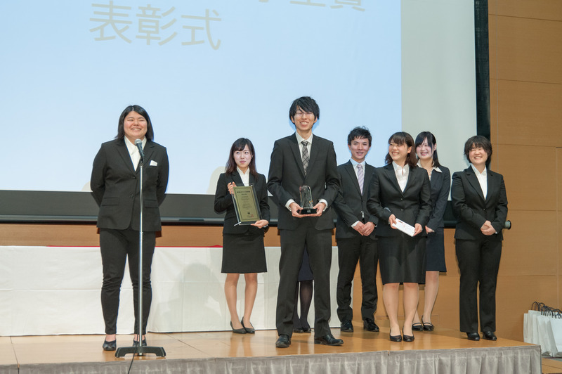 グランプリ受賞の喜びを語る 日本大の齋藤凛さん