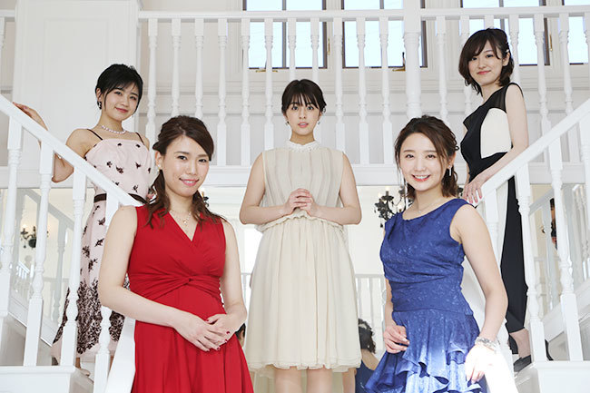 ©フジテレビ　左から出演者の小池美由さん、紺野ぶるまさん、柳ゆり菜さん、おのののかさん、大後寿々花さん