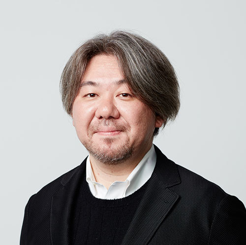 菅野薫氏