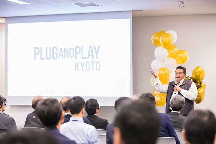 Plug&PlayCEOのプレゼンテーション
