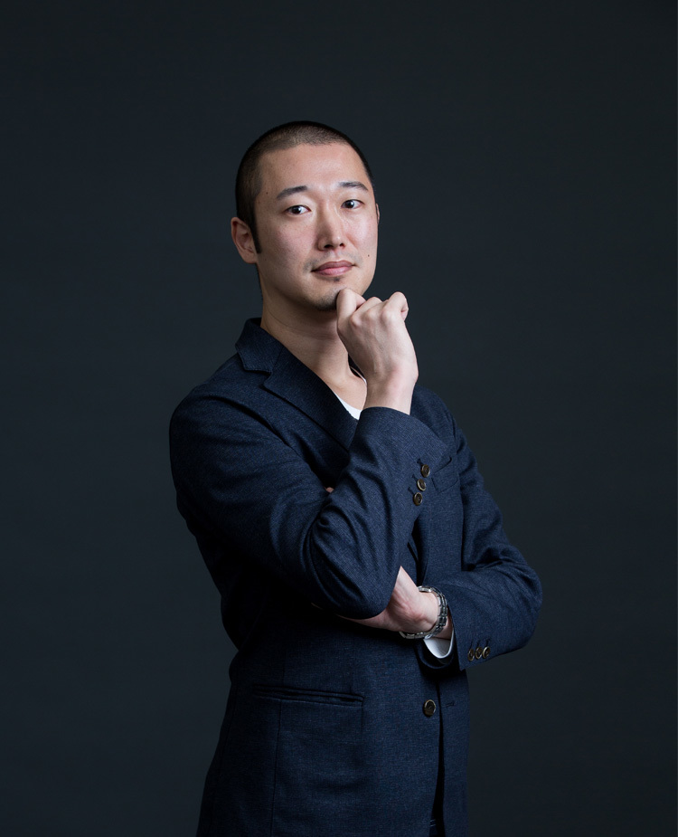 村瀬俊朗(むらせ・としお)氏: 早稲田大学商学部准教授。1997年に高校を卒業後、渡米。2011年、中央フロリダ大学で博士号取得(産業組織心理学)。ノースウェスタン大学およびジョージア工科大学で博士研究員(ポスドク)を務めた後、シカゴのルーズベルト大学で教壇に立つ。17年9月から現職。専門はリーダーシップとチームワークの研究。