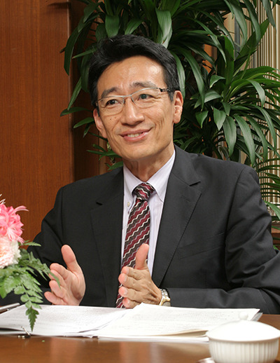 吉本光宏氏